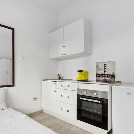 Atheneum Easy Retreat Apartment Букурещ Екстериор снимка